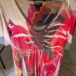 ~NWOT Beautiful long Blouse